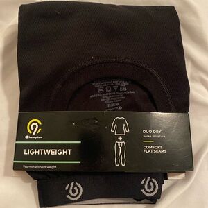 Champion thermal underwear set size boys medium.